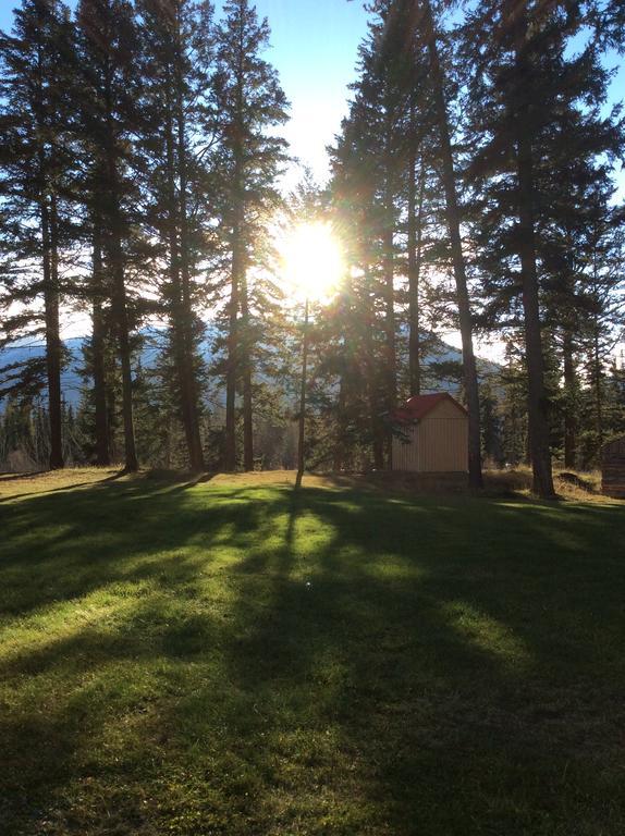Tete Jaune Lodge Exterior photo